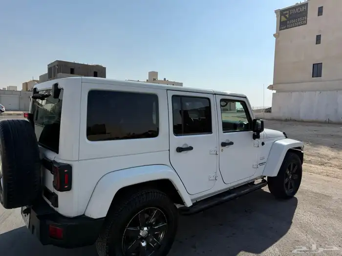 جيب رانجلر صحارى 2015 اربع ابواب 6