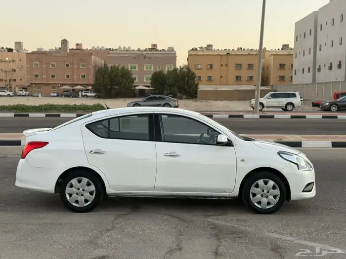 نيسان صني 2022 جاهزه وسليمه 4