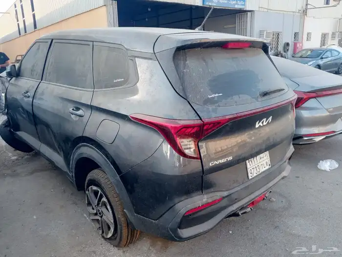 كيا كارنز 2024 1