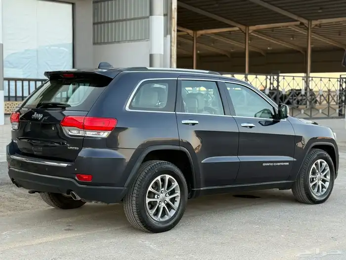 جيب شروكي - 2015 - سعودي - فل 5