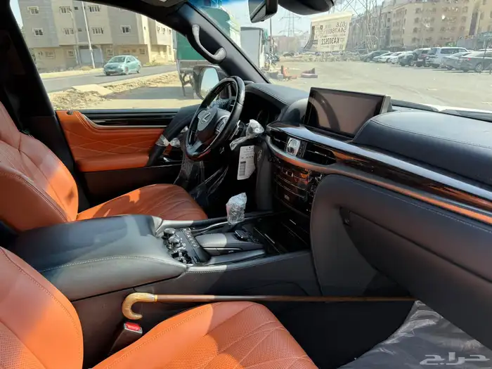 جيب لكزس بلاك ادشن 2019 43