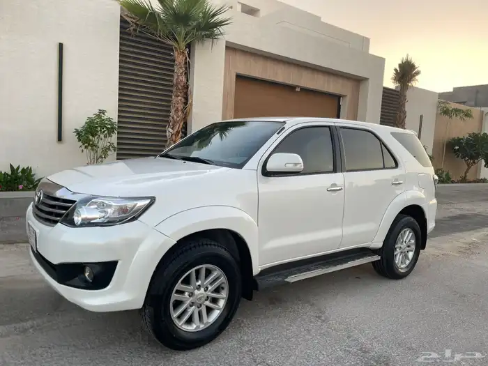 تويوتا فورتشنر 2015 دبل. نظيف جدا 0