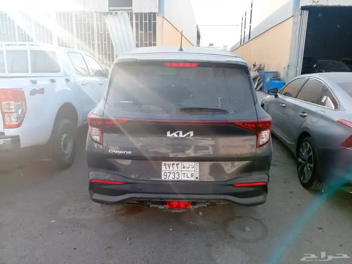 كيا كارنز 2024 0