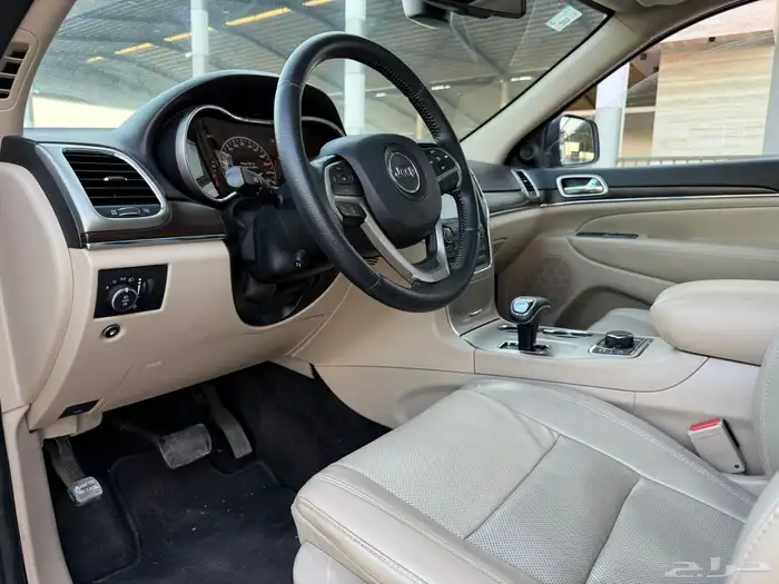 جيب شروكي - 2015 - سعودي - فل 8