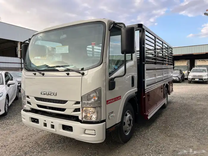 ايسوزو دينا 2025 4 طن صندوق شبك بسعر مميز 1