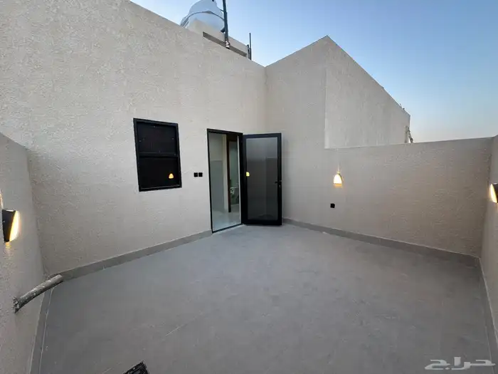 فيلا للبيع حي النرجس جنوب جلوي 27