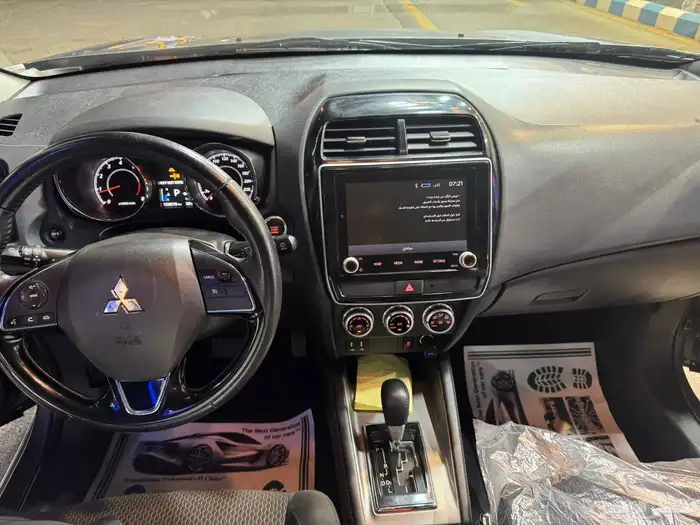 متسبويشي AXSمويل 2022 17