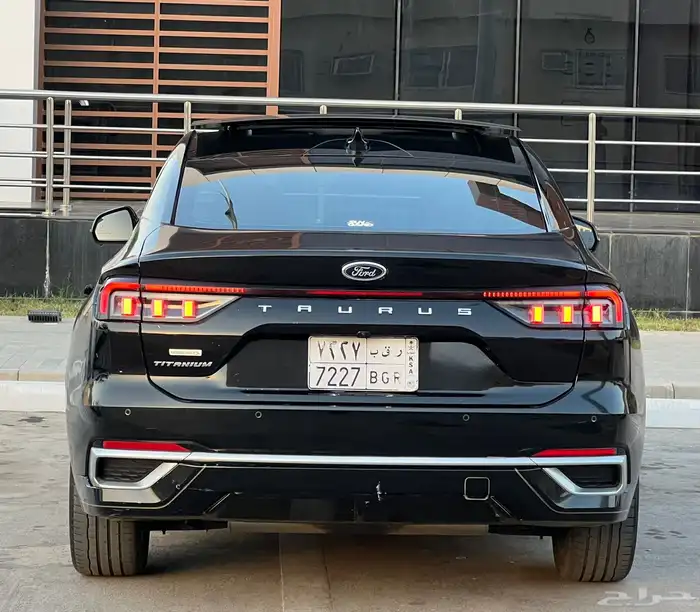 فورد توروس 2024 تيتانيوم (بحالة ممتازة) 8
