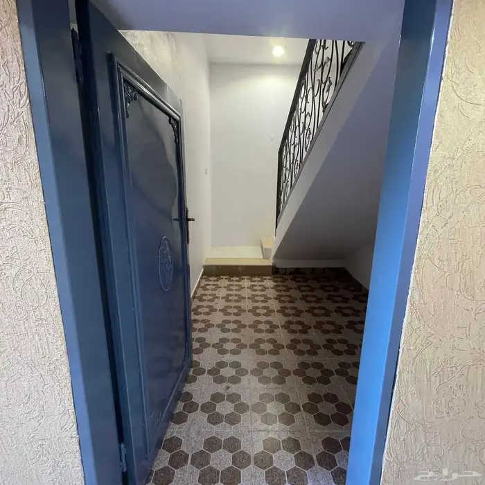 شقه للايجار حي طويق 2