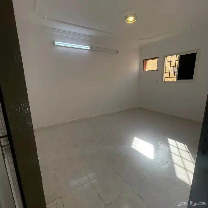 شقه للايجار حي طويق 8