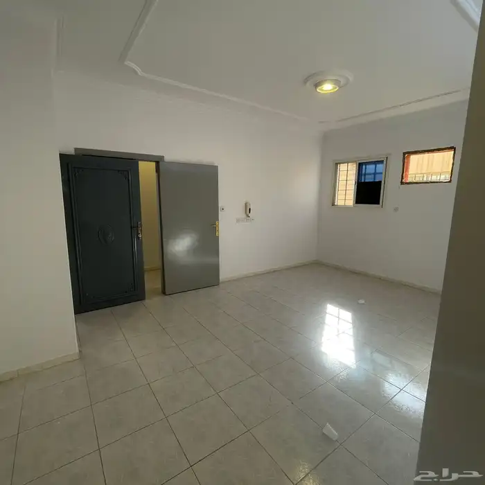شقه للايجار حي طويق 1
