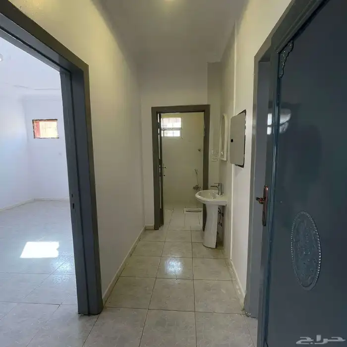 شقه للايجار حي طويق 3