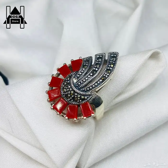 خاتم فضة نسائي إيطالي عيار 925 مرصع بفصوص فيروزي ومرجاني 3