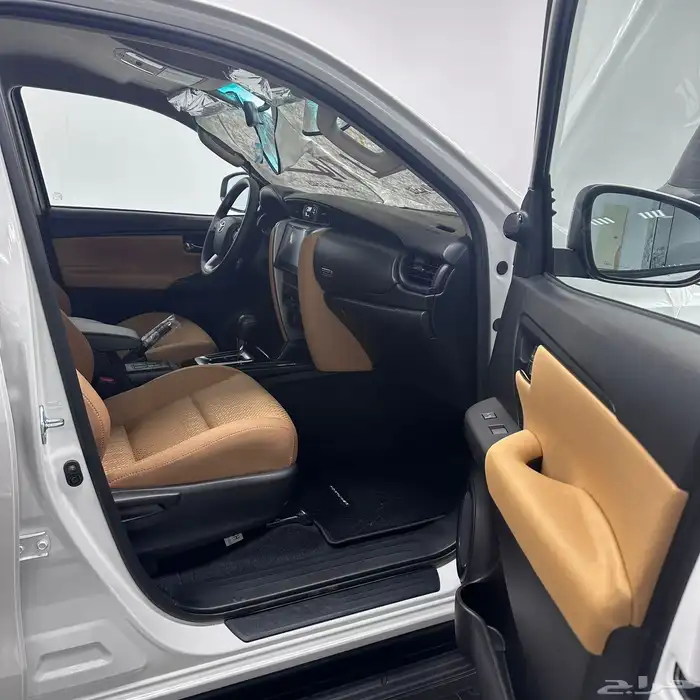 تايوتا فورشنر 2025 للإيجار ايجار سيارات 6