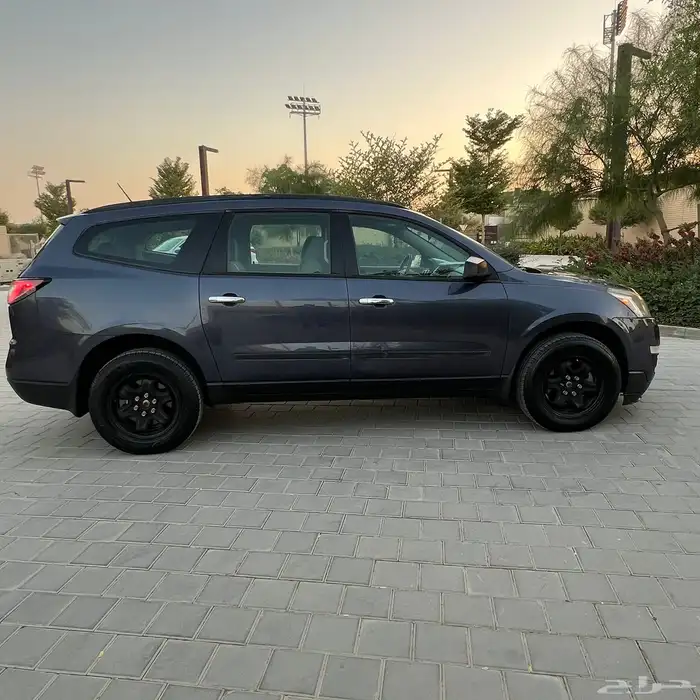 للبيع شيفروليه ترافيرس موديل 2014 من مبيعات حكومية 3