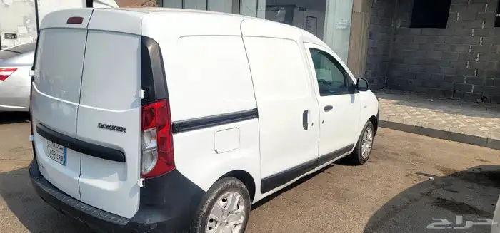 فان رينو 2019 للبيع 1