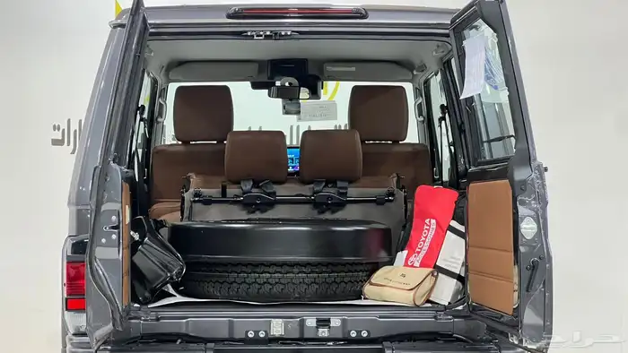 تويوتا ربع V6.2025فل كامل رفرف بريمي بنزين40عام 11