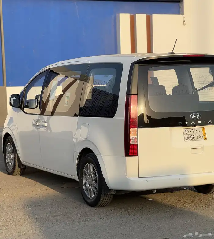 هونداي ستاريا موديل 2022 السعر 57000 الف 4