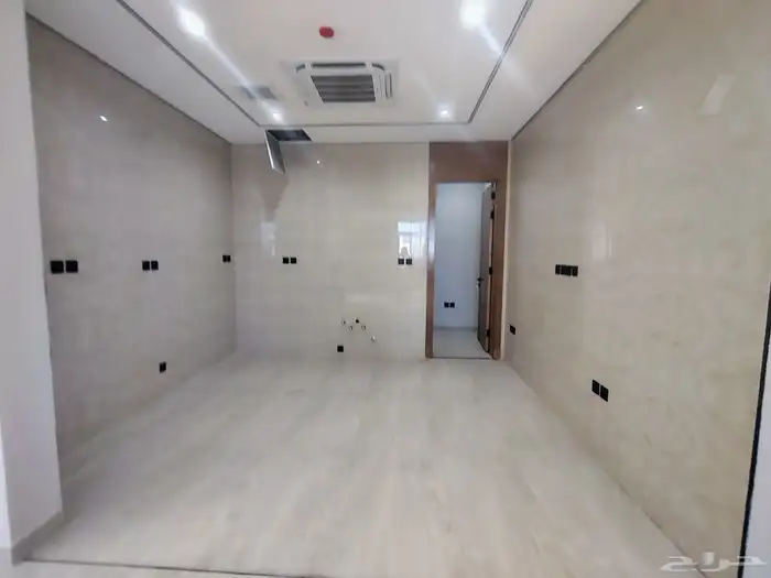 شقه جديده للايجار بالمهديه 3 غرف مجلس وصاله بسعر 60 الف 9