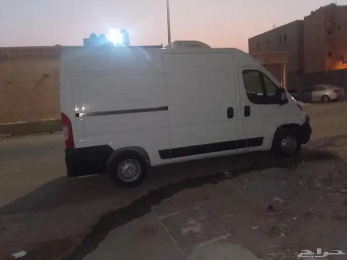 بيجو بص تلاجه موديل 2021 4