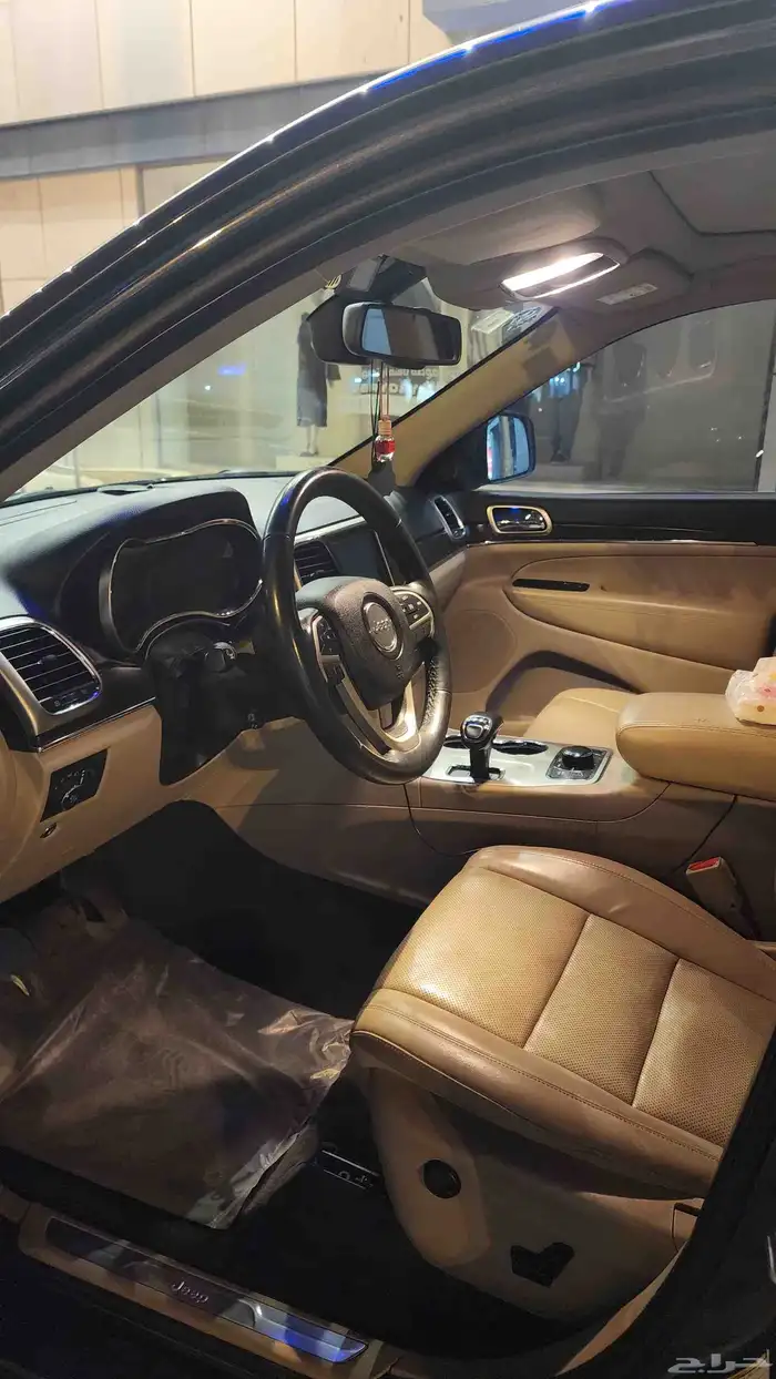 جيب جراند شيروكي 2015 ليمتد V8 هيمي 5