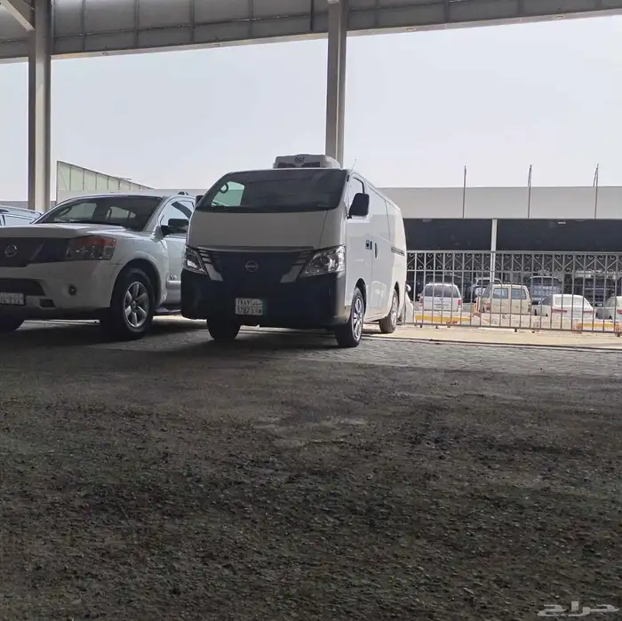 باص نيسان ديزل تبريد بضاعه موديل 2023 0