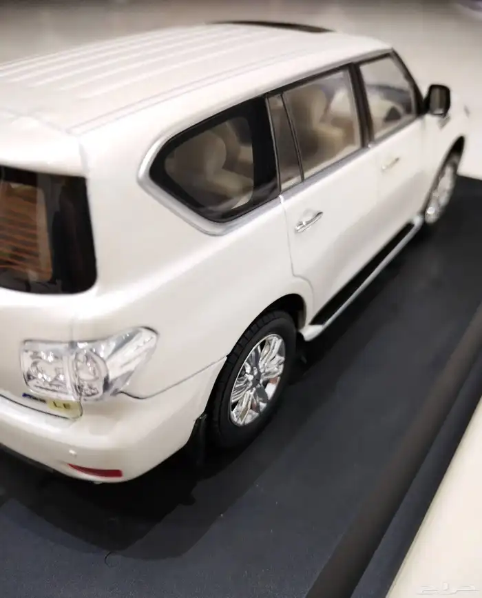 مجسم نيسان باترول 4