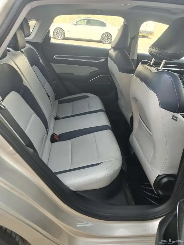 جيلي امجراند فل كامل 2023 9