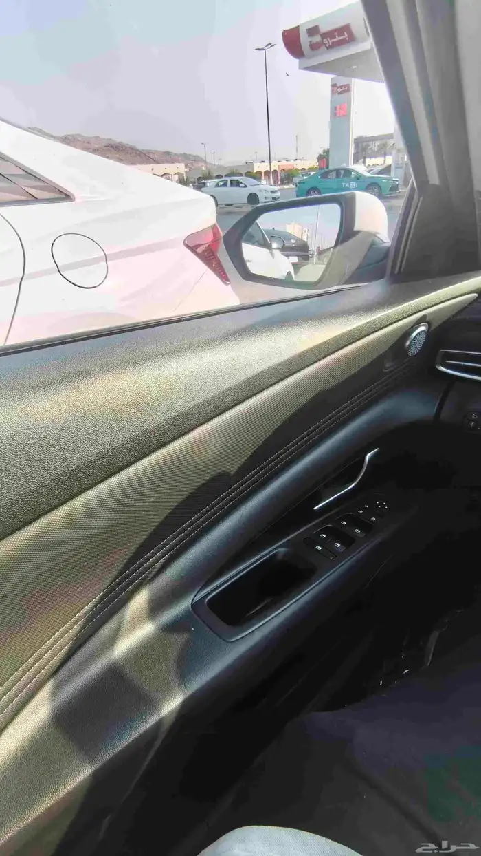 هونداي النتراء وارد كوريا افانتي2021 . (بنزين) 23