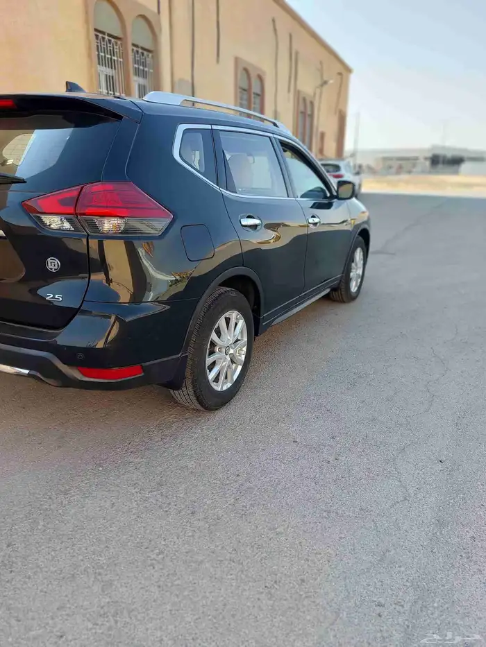 اكس تريل 2021 9