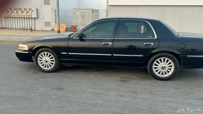 فورد جيراند ماركيز 2010 18