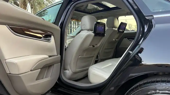 كاديلاك XTS-4 2016 Vsport Platinum ( ممشى قليل ) 36