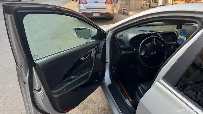 أزيرا 2012 v6للبيع 5