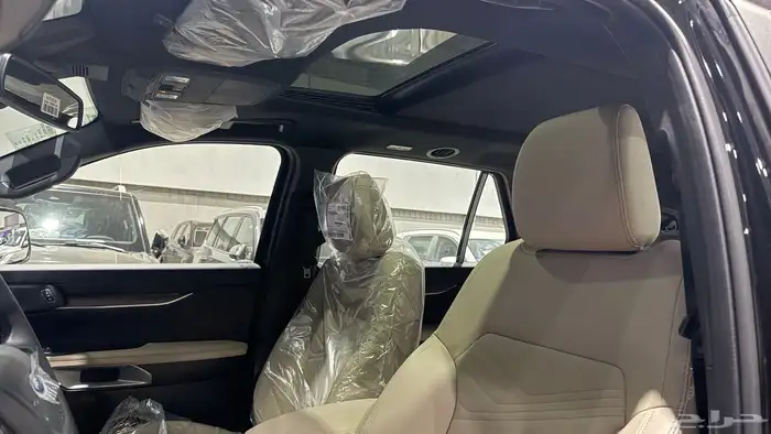 متوفر فورد ايفرست ليمتد موديل2025 بافضل سعر 9