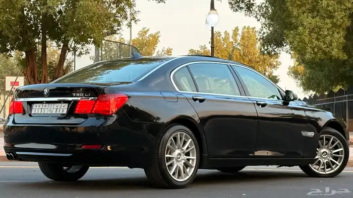بي ام دبليو 730Li 2012 individual ( منوة المستخدم ) 16