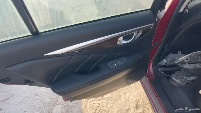 انفنيتي Q50 2016 السياره في البحرين 3