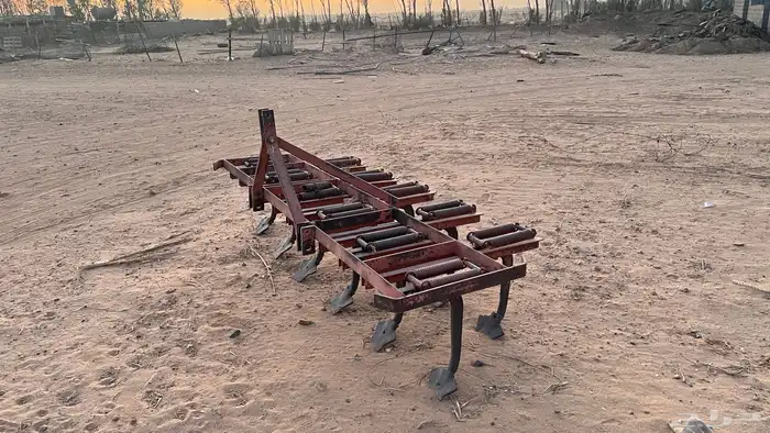 مستلزمات زراعيه اثنين مساح واحد مشط  تواصل  . 3