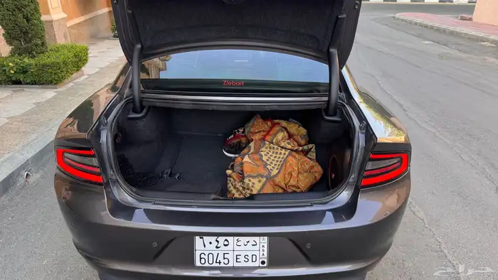 تشارجر 2018 SXT plus 10