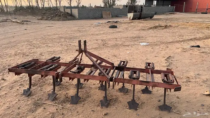 مستلزمات زراعيه اثنين مساح واحد مشط  تواصل  . 2