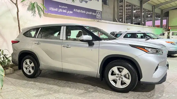 هايلاندر 2021 (نظيف جدا ) سعودي 2