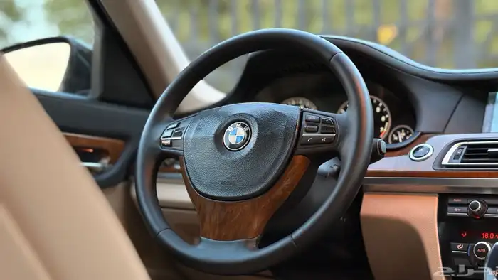 بي ام دبليو 730Li 2012 individual ( منوة المستخدم ) 64