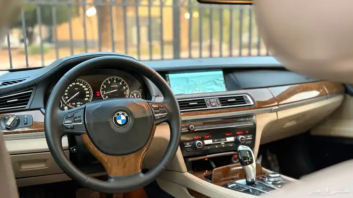بي ام دبليو 730Li 2012 individual ( منوة المستخدم ) 41