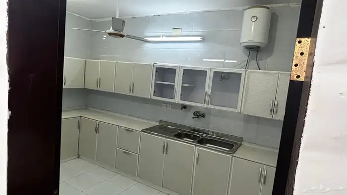 شقتين للإيجار -محايل عسير- قريب من المستشفى العام والاهلي 7