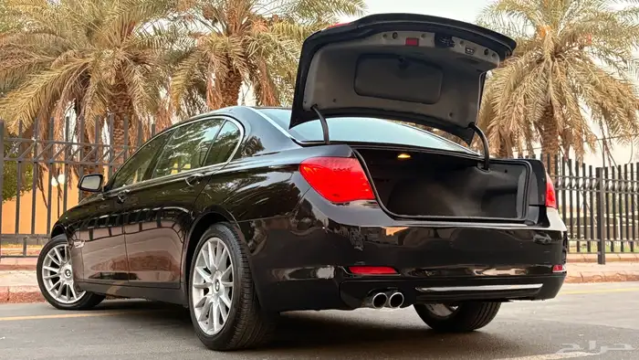 بي ام دبليو 730Li 2012 individual ( منوة المستخدم ) 43