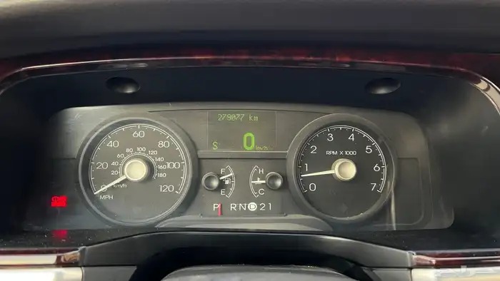 لينكون تاون كار 2009 سيقنتشر ليميتد 8