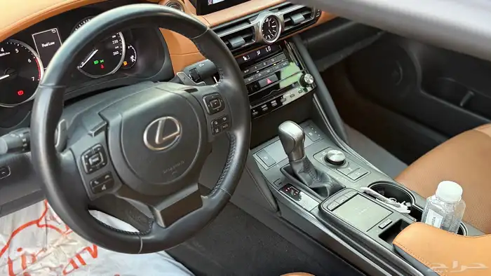 لكزس is300 2022 فل كامل BB 15