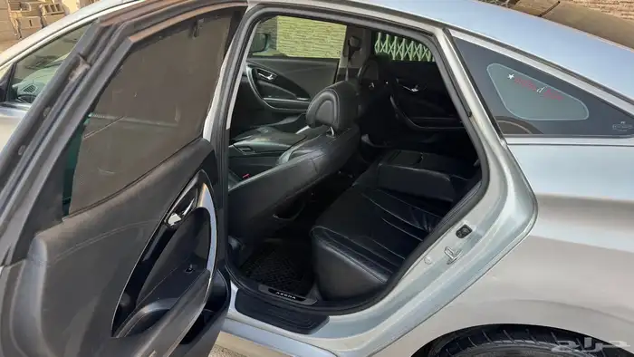 أزيرا 2012 v6للبيع 2