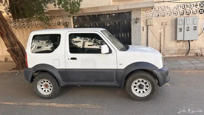 سزوكي جمني 3