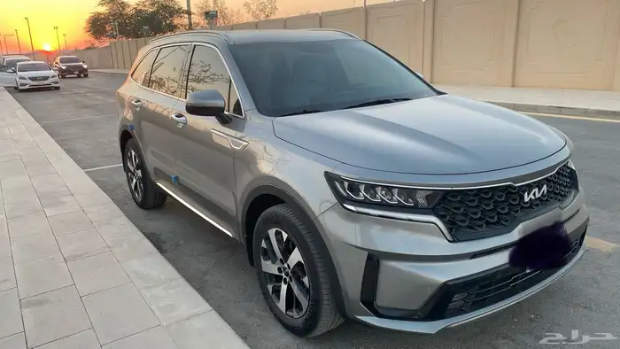 كيا سورينتو 2023 ستاندر مطور للبيع (نظيفه وممشى قليل) 2