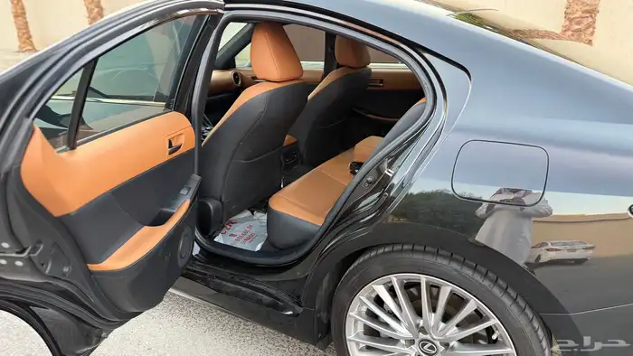 لكزس is300 2022 فل كامل BB 17